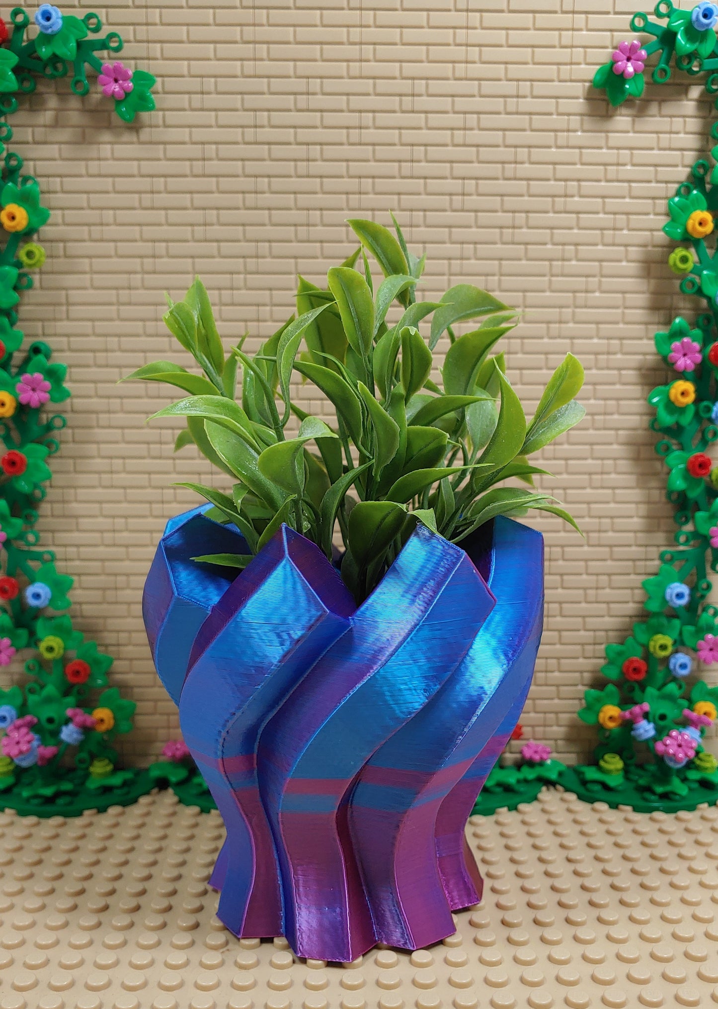 Twisted Plant Pot Multiple Colors Available